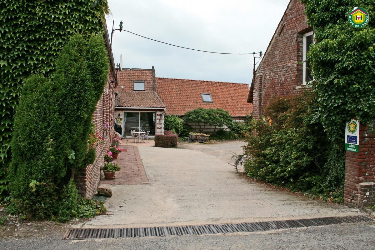 photo 0