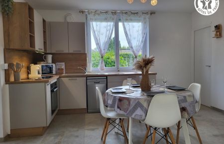 City Break n&deg;G622676 B&eacute;thune - Pas-de-Calais - Cuisine &eacute;quip&eacute;e avec coin repas dans la pi&egrave;ce &agrave; vivre