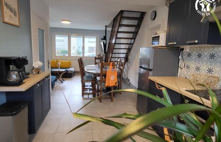 G&icirc;te n&deg;G622626 Neufch&acirc;tel-Hardelot - Pas-de-Calais - Pi&egrave;ce de vie avec espace s&eacute;jour,coin salon et cuisine &eacute;quip&eacute;e ouverte 