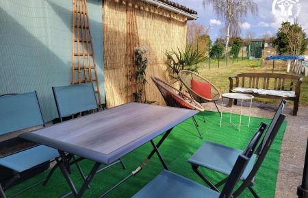 G&icirc;te n&deg;G622521 Rang-du-Fliers - Pas-de-Calais - Terrasse avec salon de jardin et fauteuils de d&eacute;tente
