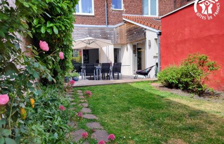 City Break n&deg;G622660 Calais - Pas-de-Calais - Jardin avec terrasse et salon de jardin