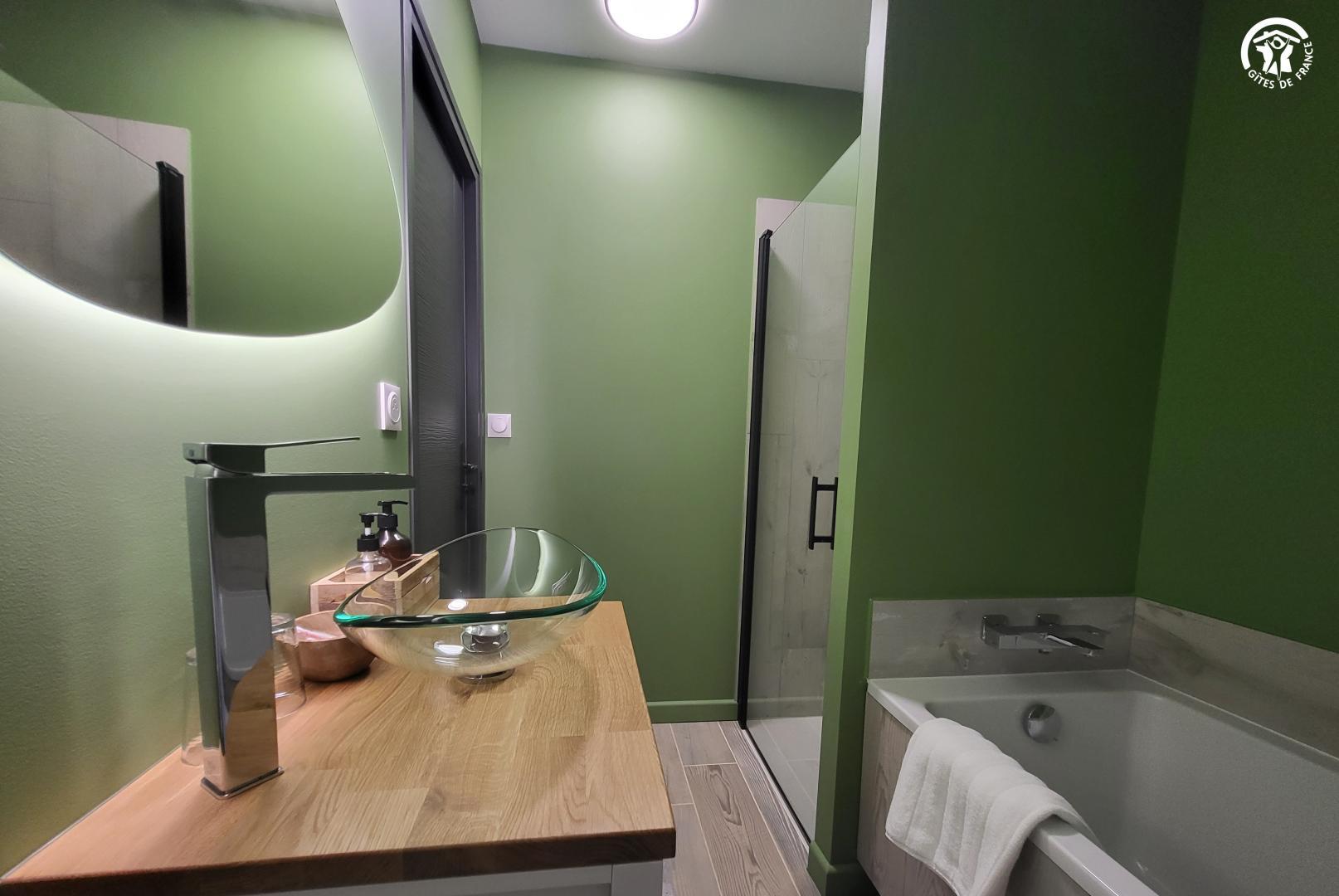 Salle de bain attenante photo 28