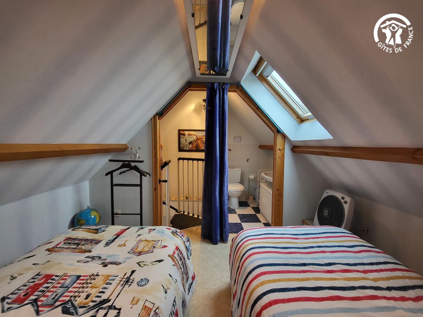 Lits supplémentaires pour enfants chambre verte photo 11