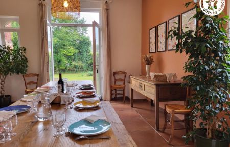 Coin repas dans la cuisine équipée Gîte n°G622674 Séricourt - Pas-de-Calais - Coin repas dans la cuisine équipée