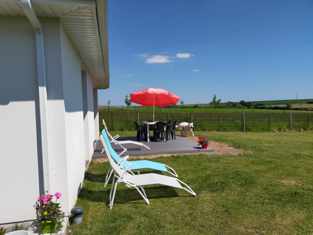 photo 0