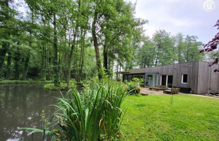 G&icirc;te n&deg;G622435 Fampoux - Pas-de-Calais - L'espace ext&eacute;rieur