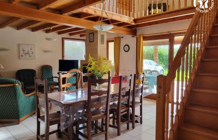 G&icirc;te n&deg;G644455 Rety - Pas-de-Calais - Salle &agrave; manger avec coin salon