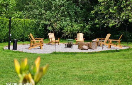 G&icirc;te n&deg;G622437 Samer - Pas-de-Calais - Espace brasero dans le parc