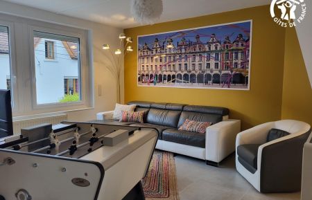 Coin salon avec mini babyfoot Gîte n°G622655 Souchez - Pas-de-Calais - Coin salon avec mini babyfoot