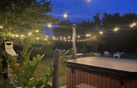 G&icirc;te n&deg;G622441 Baincthun - Pas-de-Calais - Jardin et bain nordique le soir