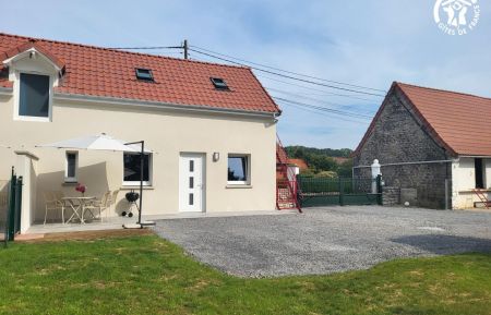 G&icirc;te n&deg;G622560 Pihen-l&egrave;s-Gu&icirc;nes - Pas-de-Calais - Gite sur le terrain des propri&eacute;taires clos par un portail t&eacute;l&eacute;command&eacute;